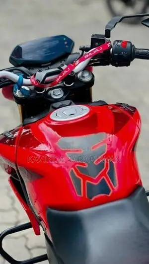Bajaj Pulsar N160 2025