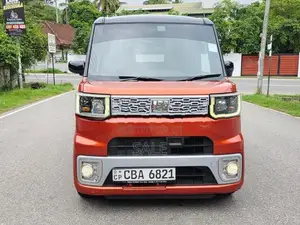 Daihatsu Wake Spacia Custom 2018