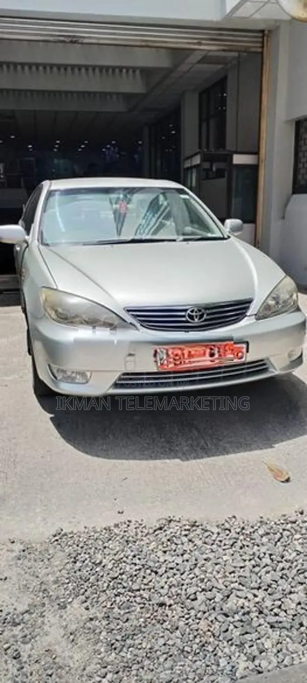 Toyota Camry 2004