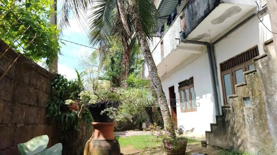 4BR House for sale in boralasgamuwa
