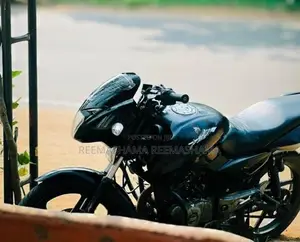 Bajaj Pulsar 150 2015