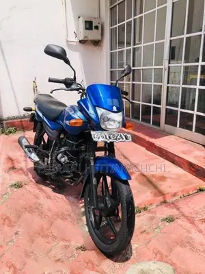 Bajaj Platina 100 2016