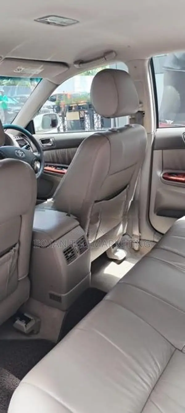 Toyota Camry 2004