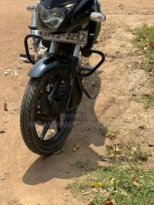 Bajaj Pulsar 150 2015