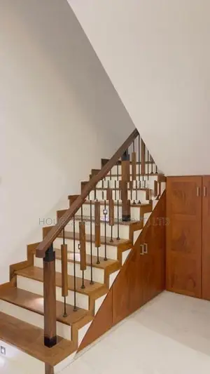 Luxury House in Athurugiriya – Brand New