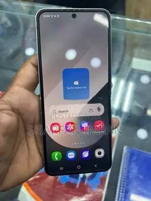 Samsung Galaxy Z Flip 6 (Used)