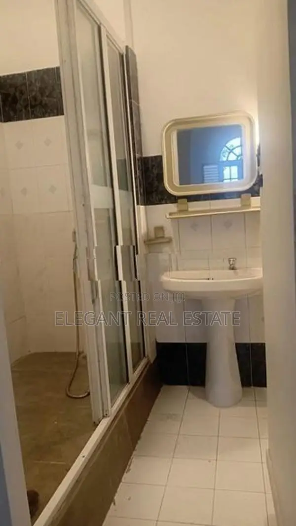 Commercial Space for Rent in Thalawathugoda (a6167)