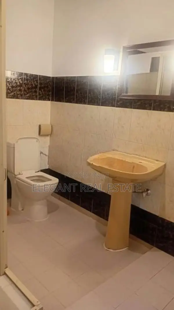 Commercial Space for Rent in Thalawathugoda (a6167)