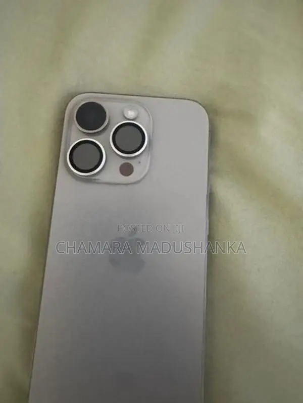 Apple iPhone 15 Pro (Used)