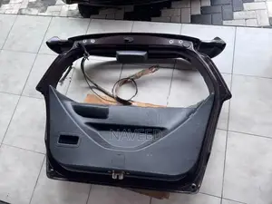 Honda Fit GP1 Dicky Door
