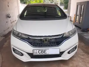 Honda Fit GP5 -L grade 2017