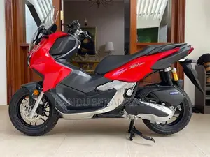 Honda ADV 160 2025
