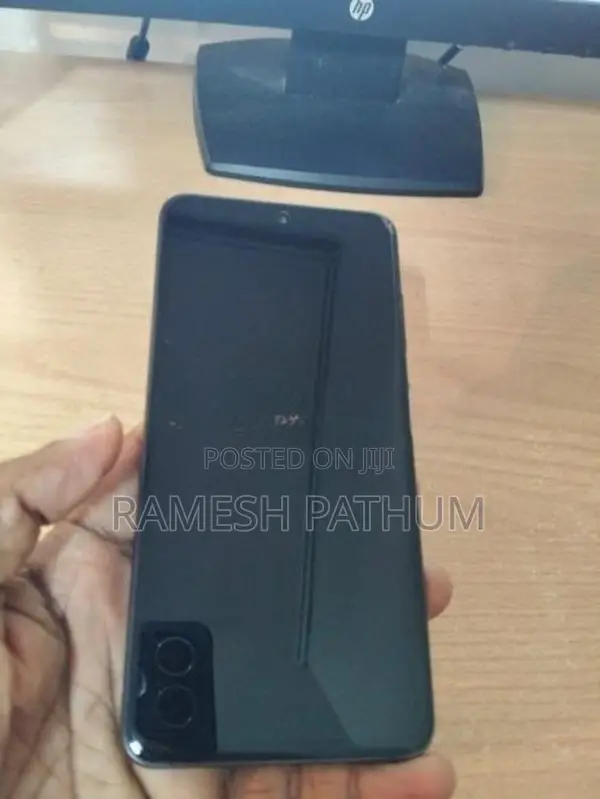 Samsung Galaxy S21 FE (Used)