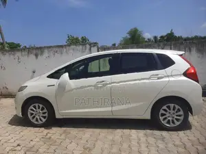 Honda Fit GP5 -L grade 2017