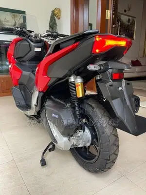 Honda ADV 160 2025