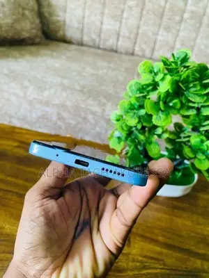 Xiaomi Redmi 12 8GB 128GB (Used)
