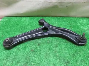Toyota Vitz SCP10 Lower Arm