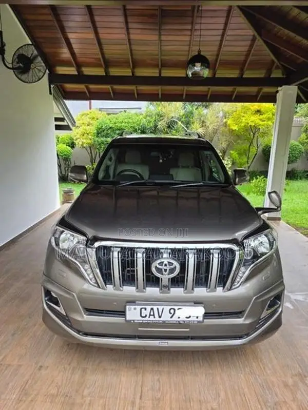 Toyota Land Cruiser Prado 2016