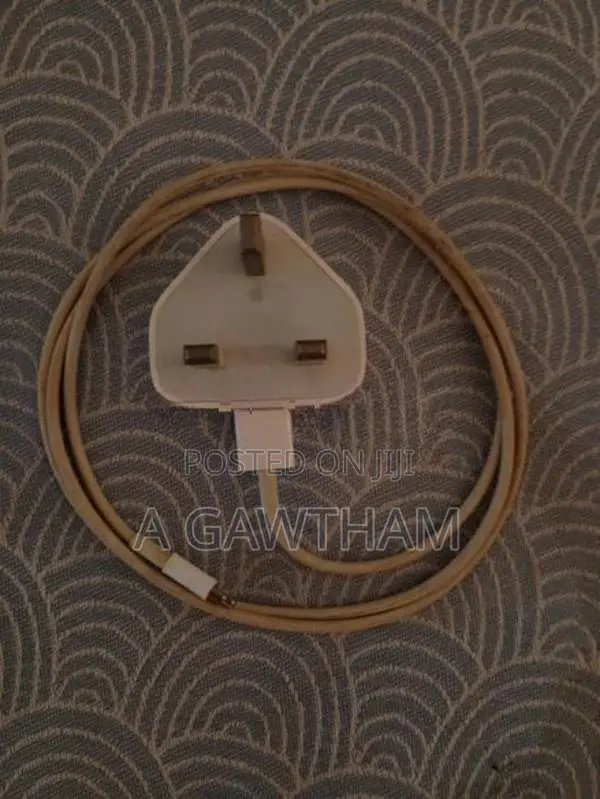 Apple iPhone 6S (Used)
