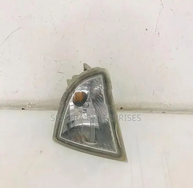 Toyota Aqua Nhp10 Signal Lamp Rh