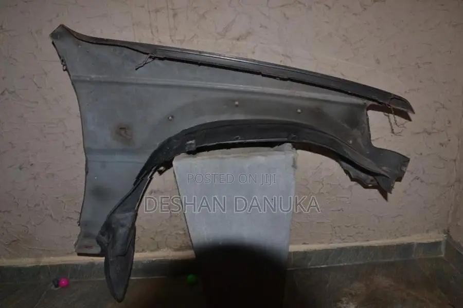 Mitsubishi Pajero Parts 1994 Fenders
