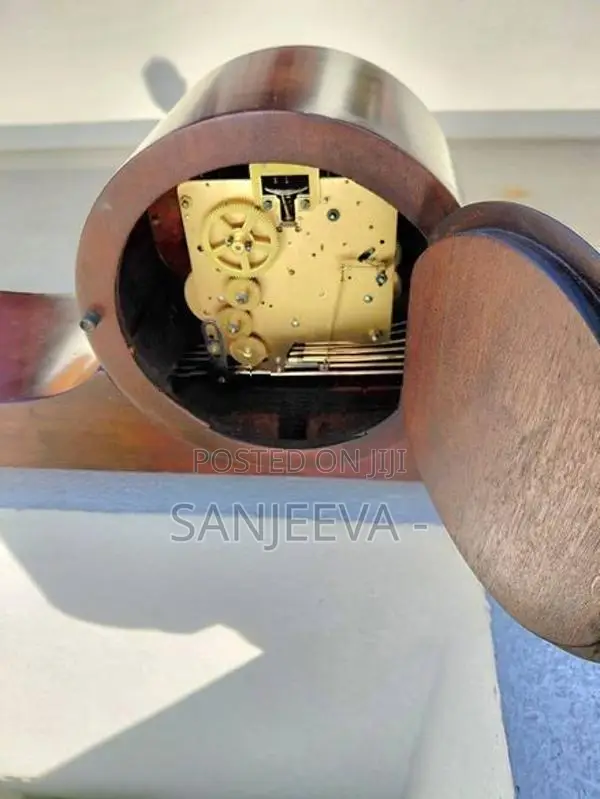 German Made Mouth Chiming Table Clock