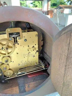 German Made Mouth Chiming Table Clock