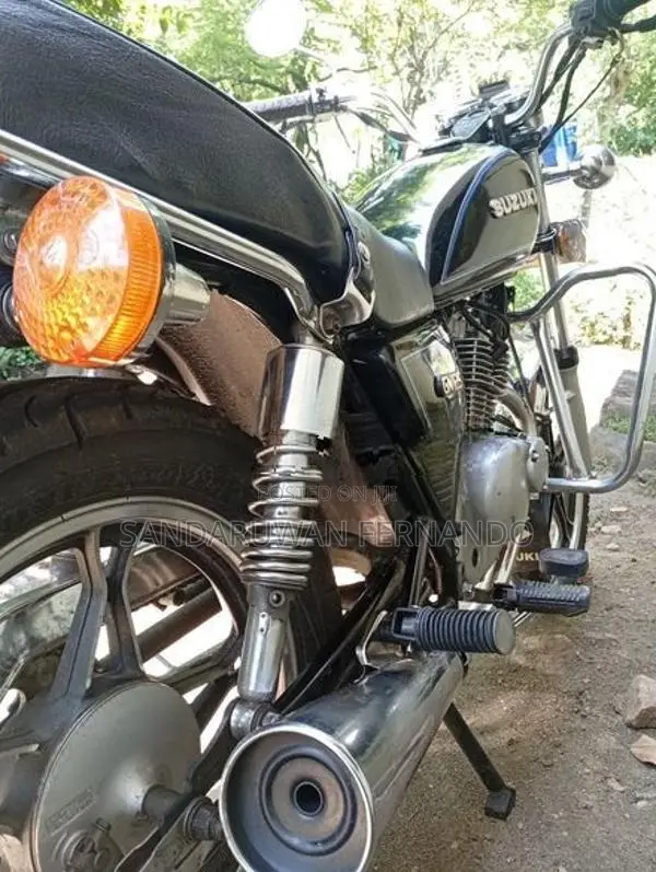 Suzuki GN 125 2011