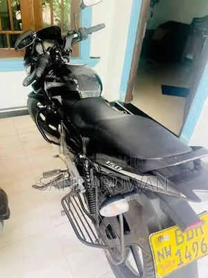 Bajaj Pulsar 150 2015