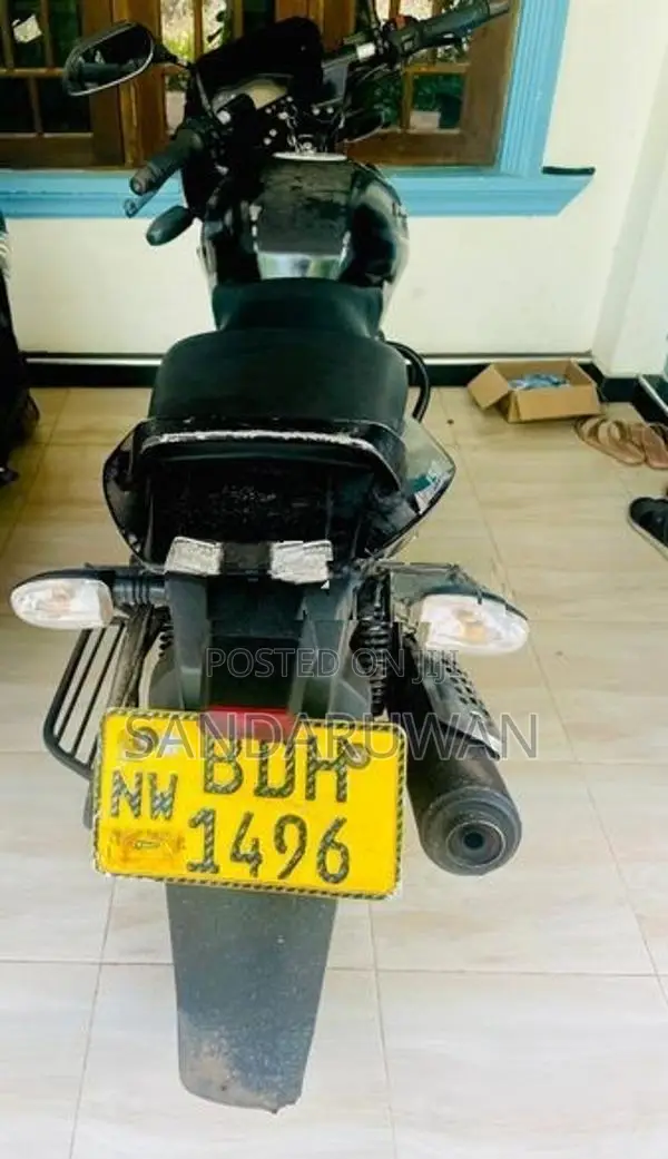 Bajaj Pulsar 150 2015