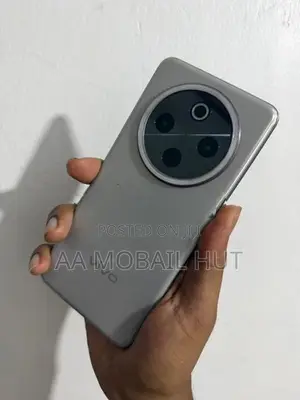 Vivo T4 5G 256GB (Used)