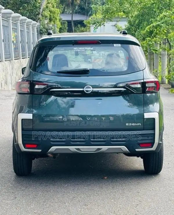 Nissan Tekna GRAVITE 2026