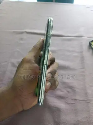Apple iPhone X (Used)