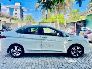Honda Grace Ex Package 2016