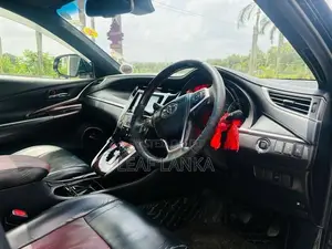 Toyota Harrier 2016