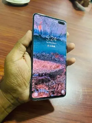 Samsung Galaxy S10 5G 8GB 256GB (Used)
