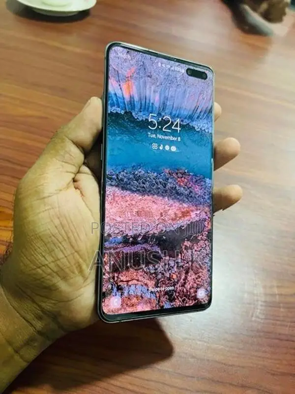 Samsung Galaxy S10 5G 8GB 256GB (Used)