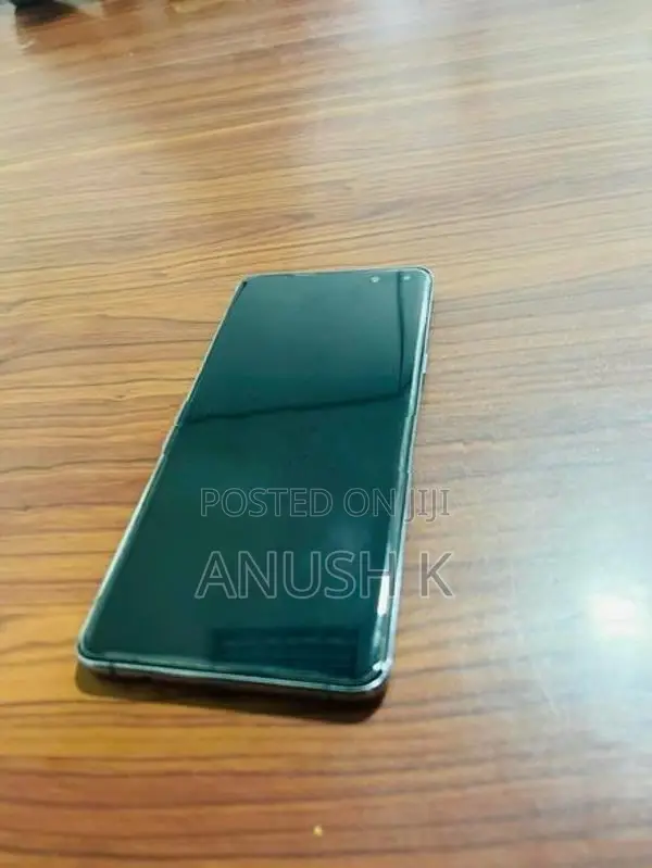 Samsung Galaxy S10 5G 8GB 256GB (Used)