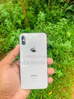 Apple iPhone XS (Used)