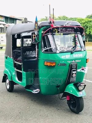 Bajaj RE hree Wheeler 2007
