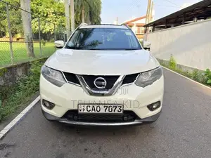 Nissan X-Trail 2015