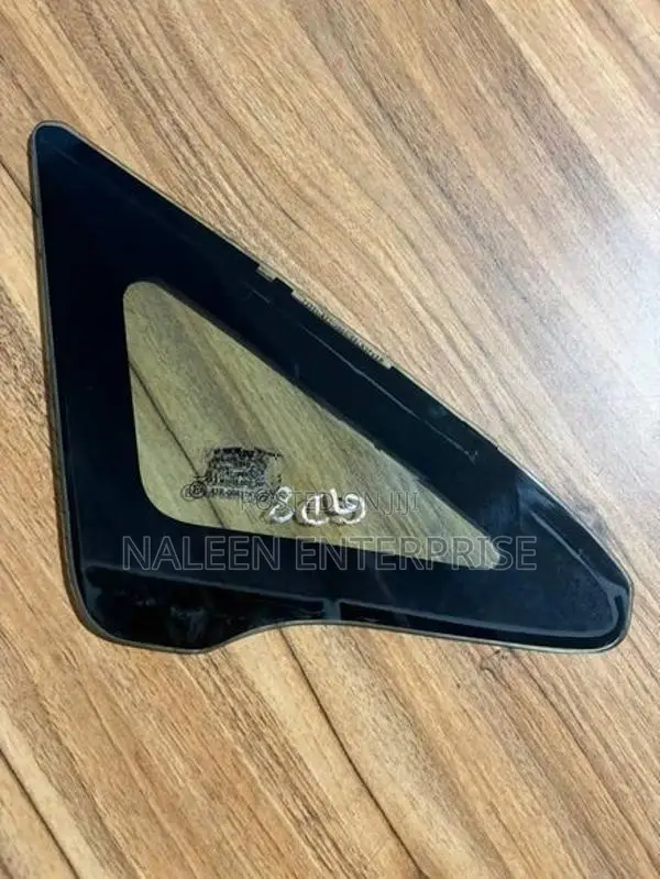 Honda Fit Aria Front Right Side Body Glass