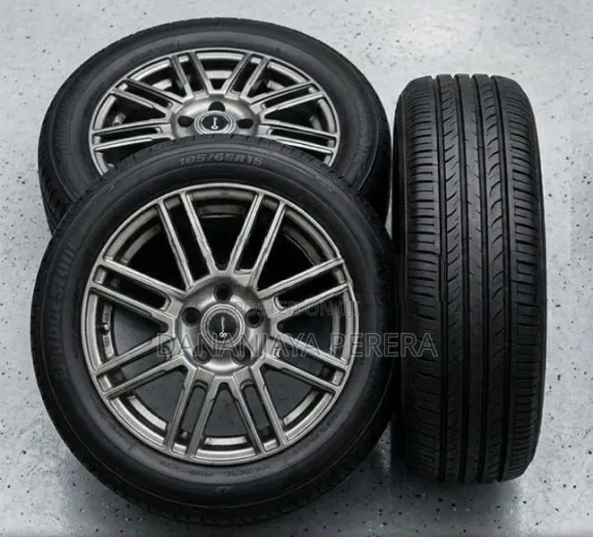 15-Inch 185/65R15 Gunmetal Alloy Wheels with Tires