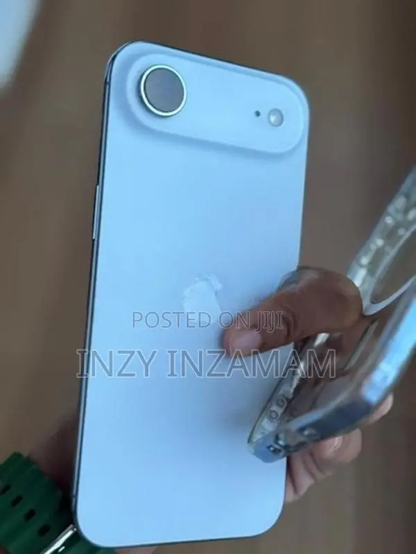 Apple iPhone Air (Used)