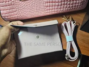 Hand bag