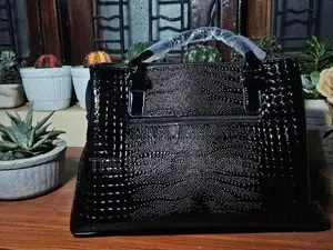 Hand bag