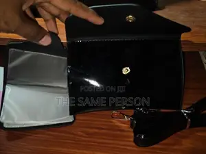 Hand bag