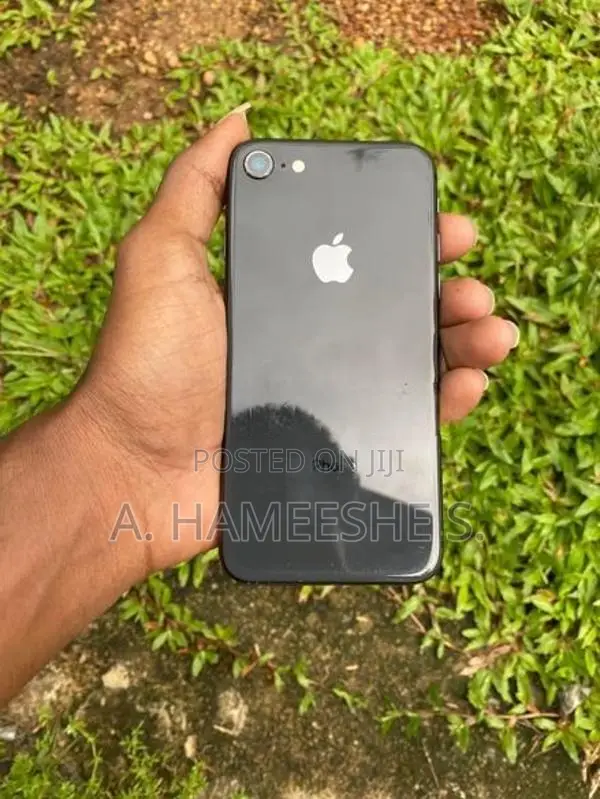 Apple iPhone 8 Space Gray (Used)