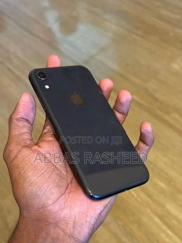 Apple iPhone XR (Used)