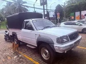 Tata 207 2012